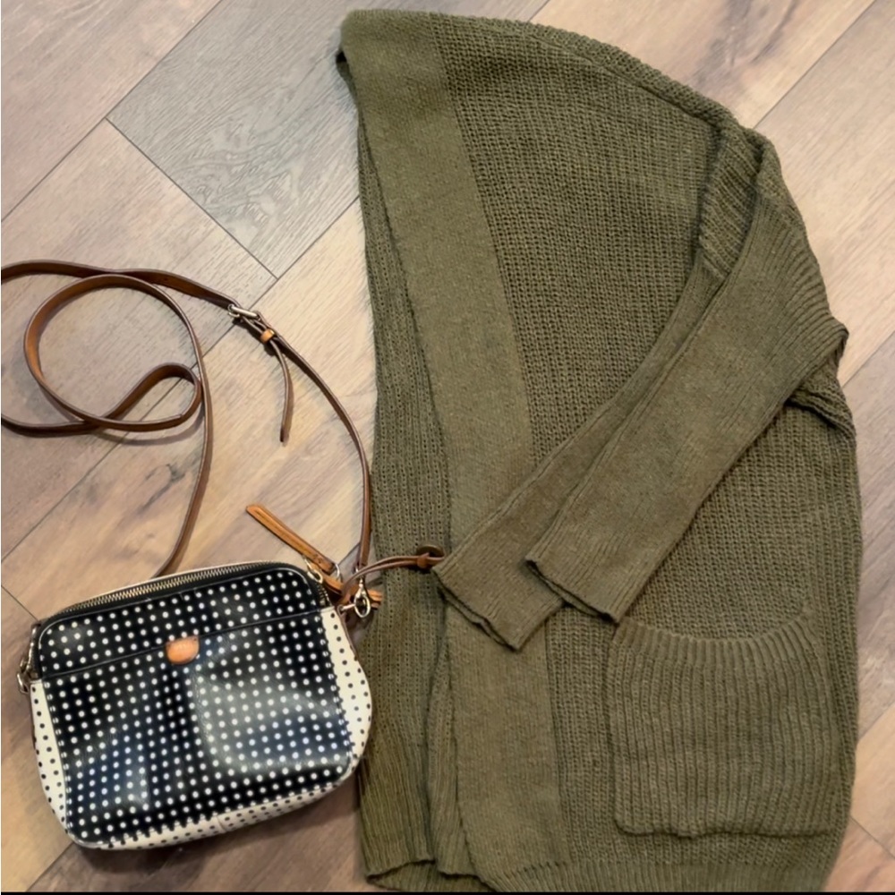 Women’s S/M Miracle USA Open Knit Olive Green Cardigan